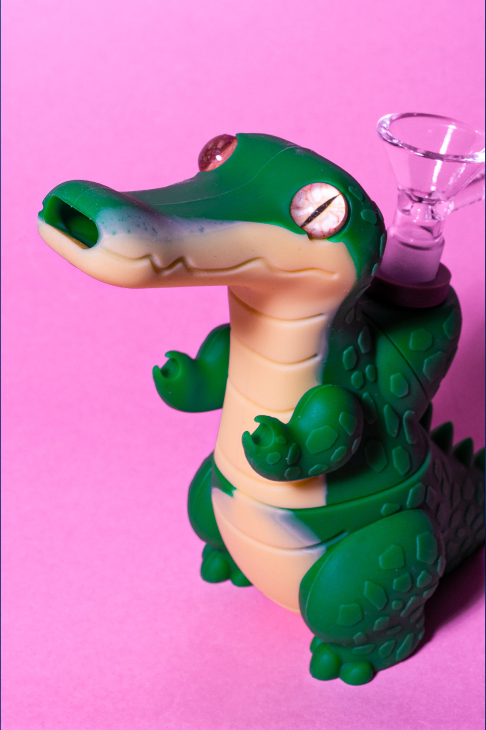 6" Alligator Water Pipe