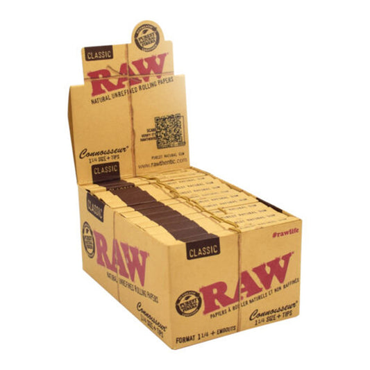 1¼ Classic Connoisseur Rolling Papers W/Tips (Display of 24)