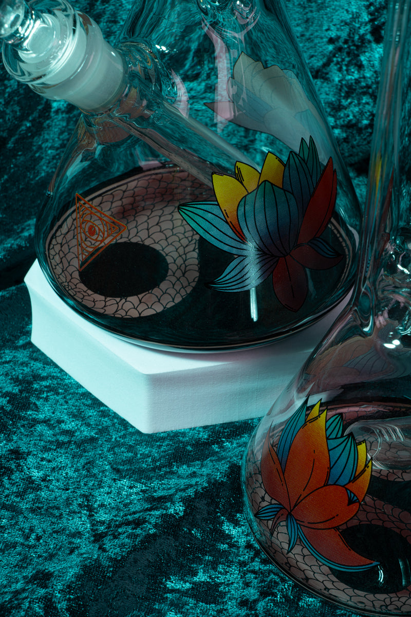 10" Yin-Yang Dragon Water Pipe