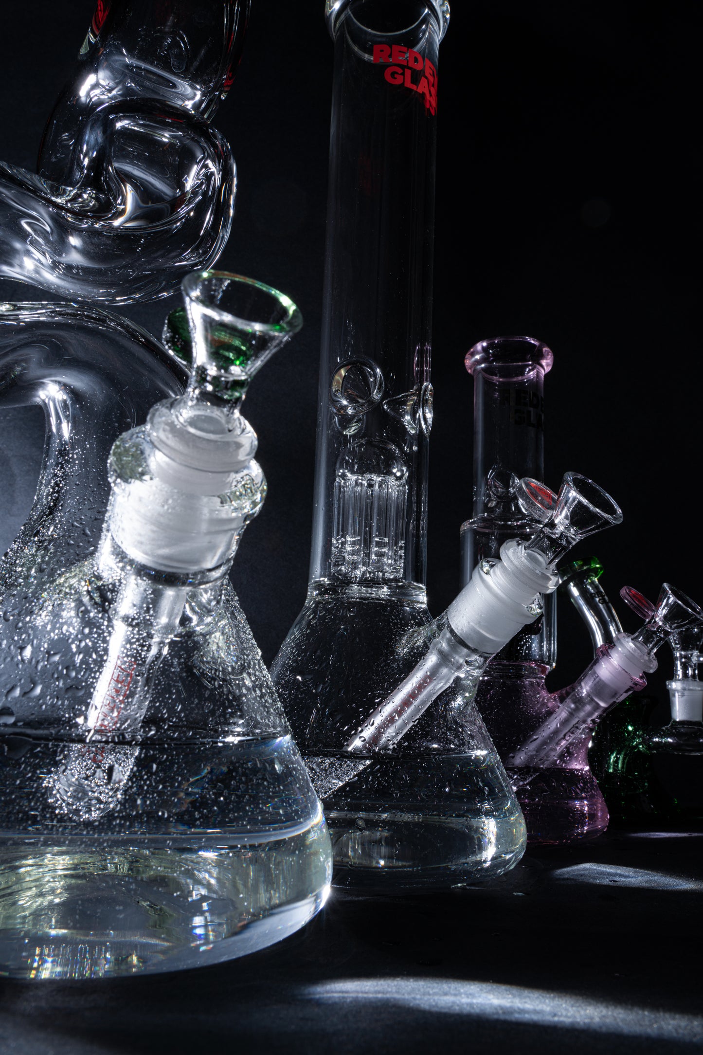 16" 7mm Thick Loop-D-Loop Water Pipe