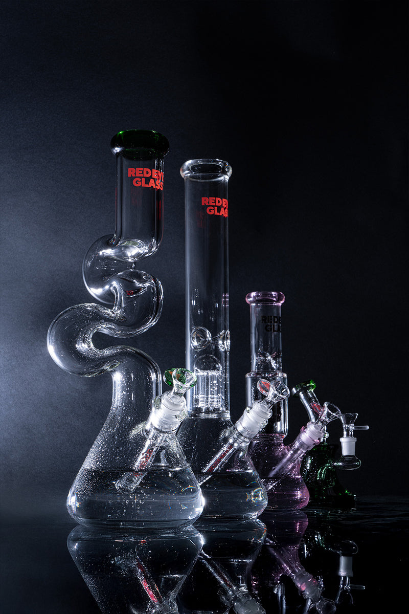 16" 7mm Thick Loop-D-Loop Water Pipe