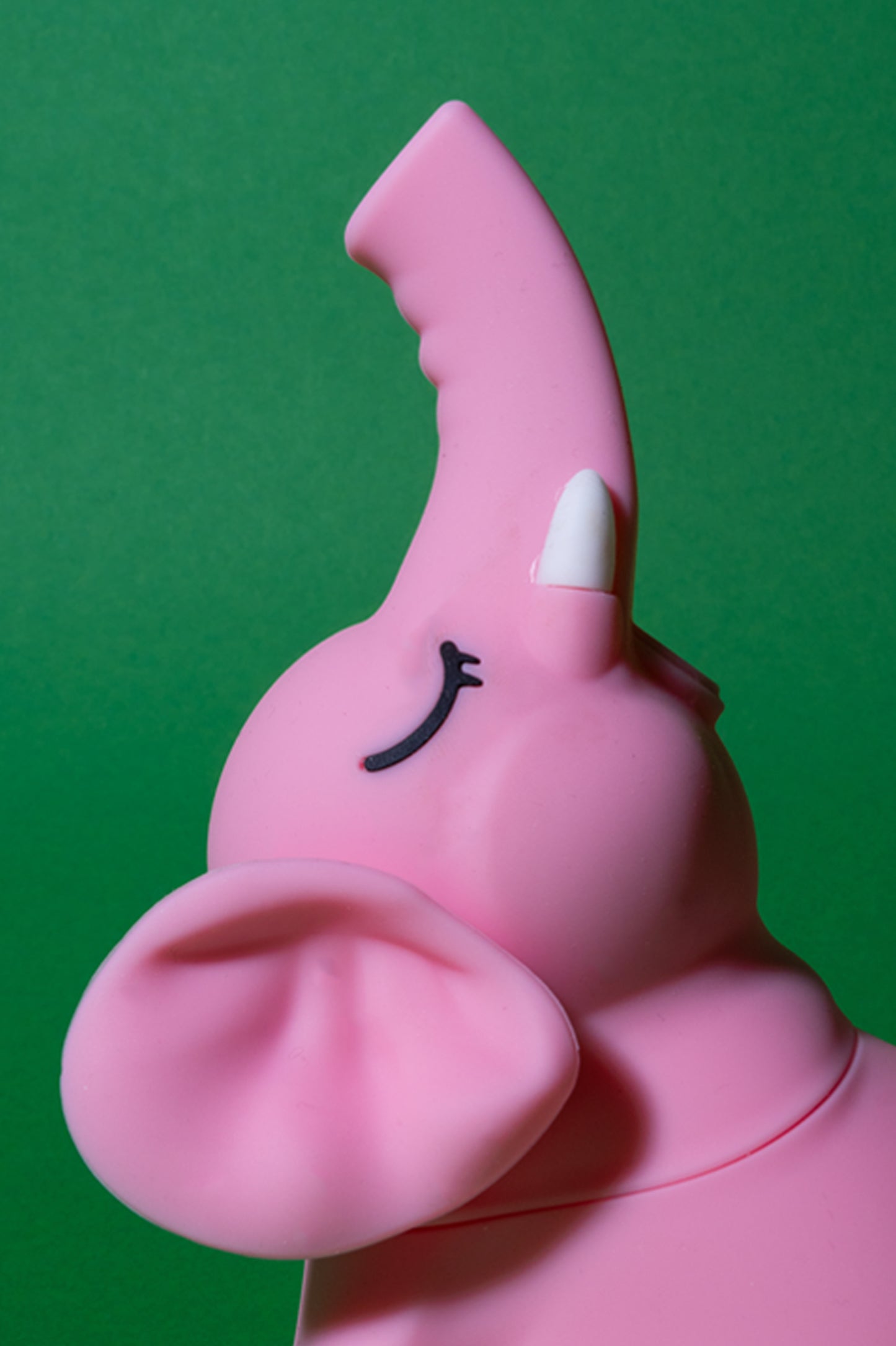 6" Elephant Water Pipe
