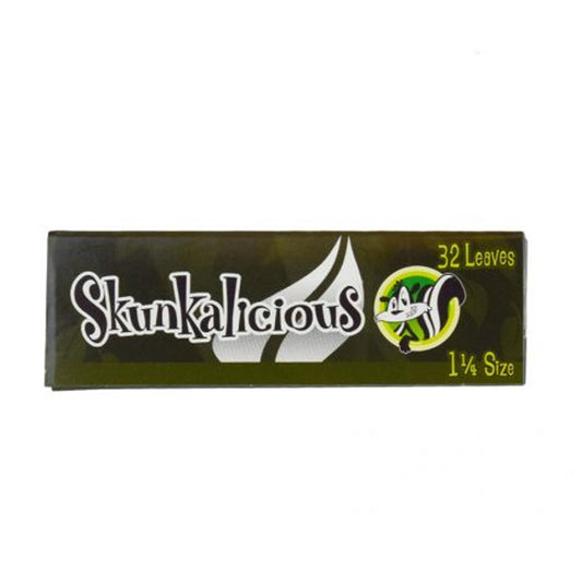 1¼ Skunkalicious Rolling Papers (Display of 24)