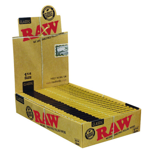 1¼ Classic Rolling Papers (Display of 24)